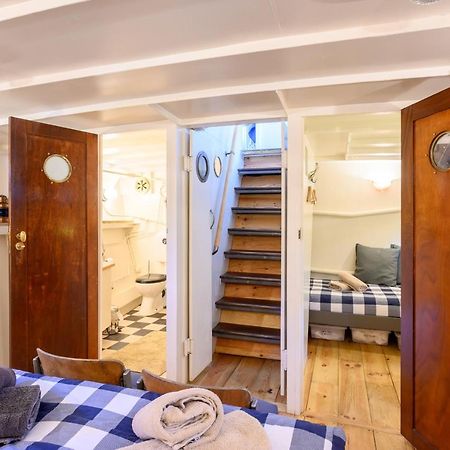 רוטרדם Boatapartment Animathor On Top Location מראה חיצוני תמונה